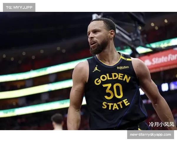 美媒称勇士季前赛最大亮点是库里状态良好依然主宰比赛